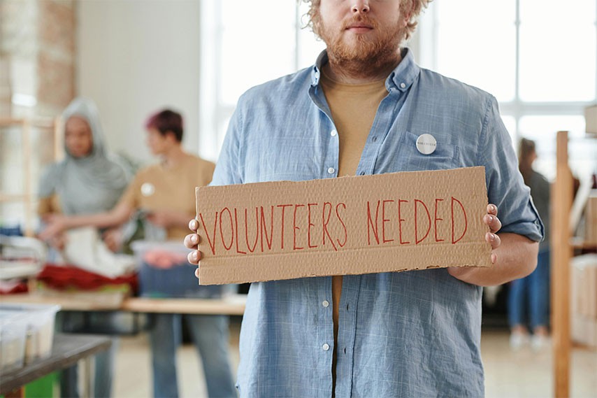 Volunteer with us